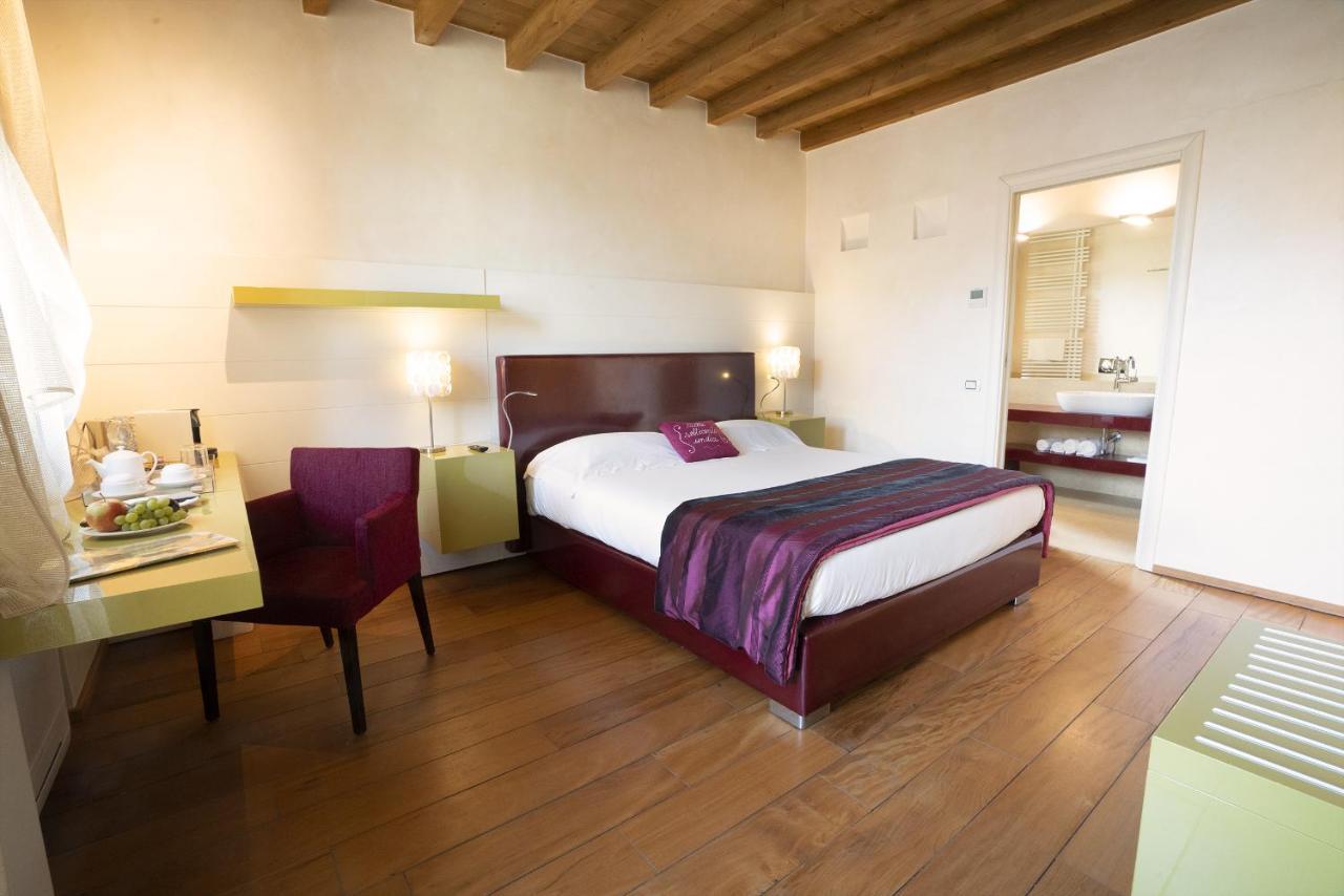 Il Borgo - 1711 Luxury Guest House Arlate ภายนอก รูปภาพ